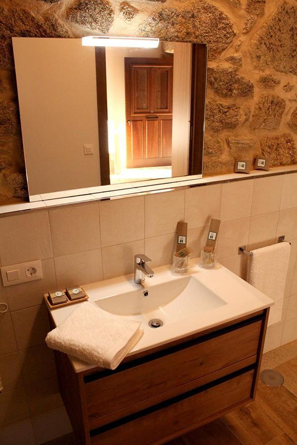 Eido Do Rei - Hospedaxe Rural Hotel Ponteareas Buitenkant foto